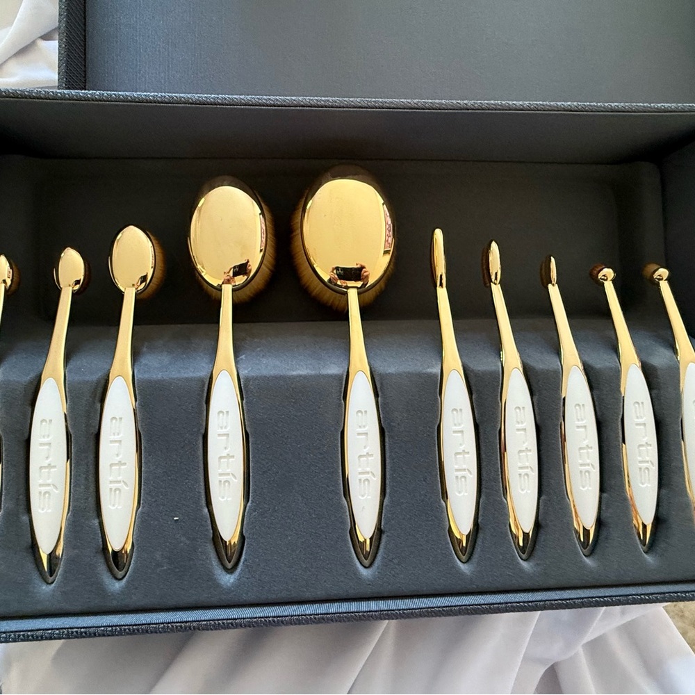 Artis Gold and White Makeup Brush Set